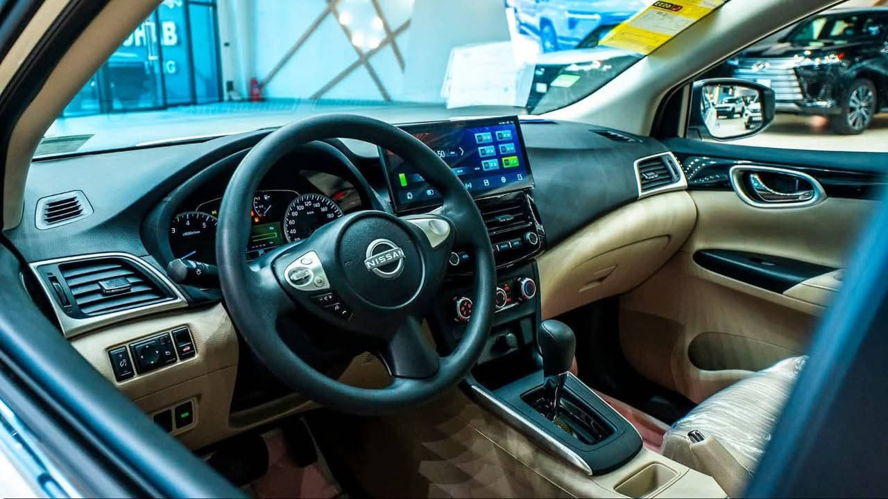 سلام عليكم عندي نيسان سنترا  موديل 2025
بدون رقم تترقم جميع المحافظات  
ضمان سنتين او 100 ألف كيلو شركة السور  
 ماشية  250 كيلو السيارة زيروو زيروو مكفولة كفالة عامة وبالخير على المشتري 
(داخل بيچي) 
فتحة سقف 
تحكم ستيرن 
شباك نحلة الجديد 
بلوجكتور 
المواصفات 👇 
1_ محرك 1600 
2_ شاشه وكامرة
3_ صندوق كهرباء 
4_ تبريد قطعتين 
5_ أربعه جام كهرباء 

6_ لايت ماطور 

7_ ويل كب

8_ نظام اوتو 

9_ نظام ايكو 

10_ سويج شخاطة

11_ مانع انزلاق 

‏12_ ABS 

13_بكلايت لد 

14_اربعة دسك

وبالخير على الجميع 

مكاني كربلاء 

السعر 18 مليون وبيها مجال قليل 

***********

 وشكراً لادارة الموقع
