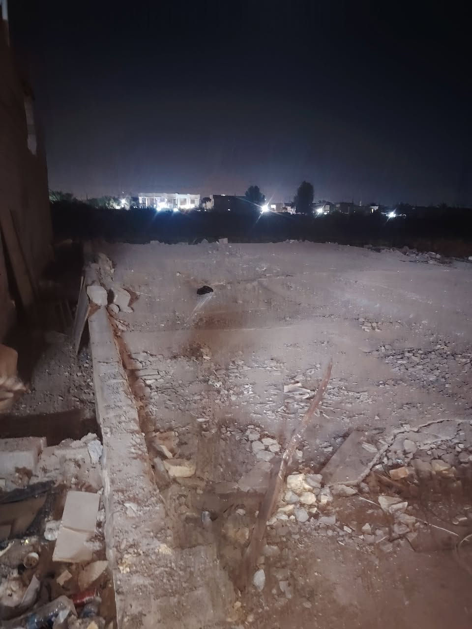 سلام عليكم كاع للبيع لواجهيه ٥ ولنزال ١٧ ونص بكاع علي راضي وملاحضه لكاع مدفونه داكين بتلو كامله
رقم ***********

