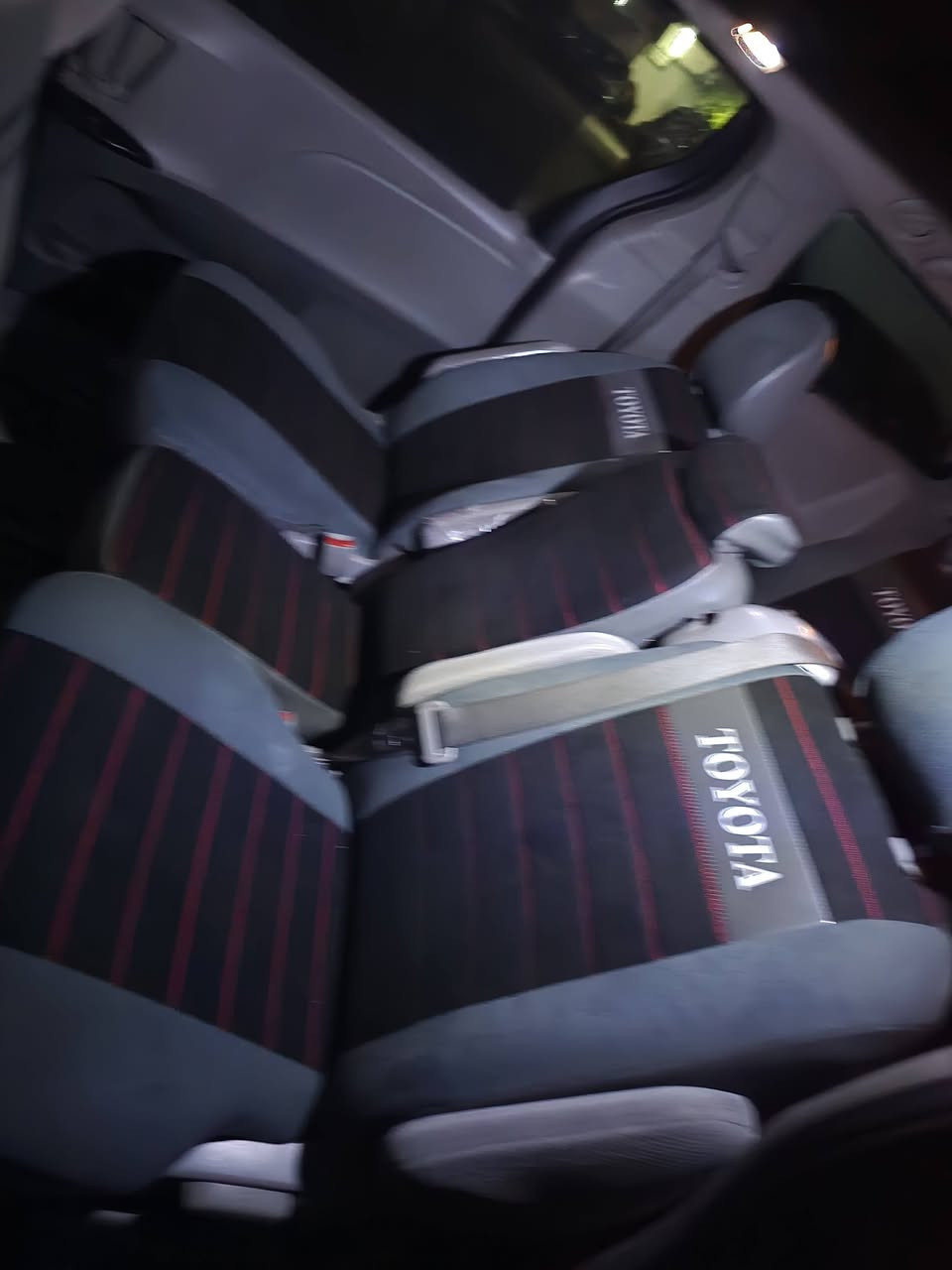 السلام عليكم تيوتا سينا موديل ٢٠ باسمي رقم اربيل سنويه ٣٠ تخلص تخم تاير جديد صدر جديد مححرك قبل رمضان مبدل كصه جديد للبيع سعر ٢١٠. وبيهه مجال مكاني كركوك
***********
