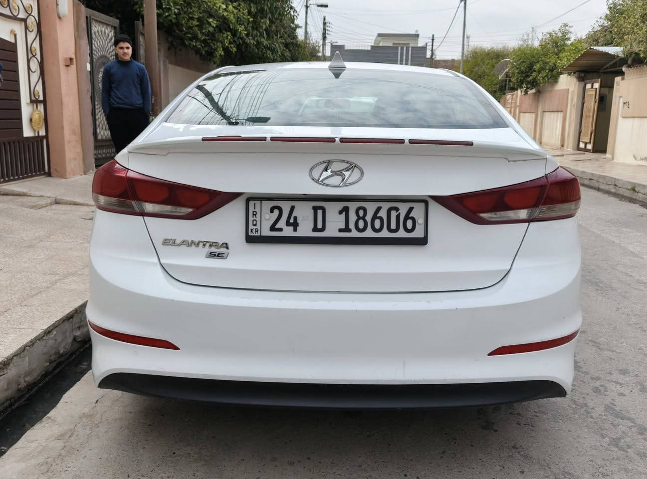 للبيع 🔴
النترا 2017 وارد امريكي 
المواصفات نص فول SE مكينة كير شرط
اللون أبيض صدفي 
حجم المحرك ( 2000 ) 4 سلندر دوش 
تبريد تدفئة فول كهربائيات كله شغال 
رقم دهوك بأسمي سنوية هزة كله جديد 
للاستفسار *********** - ***********
