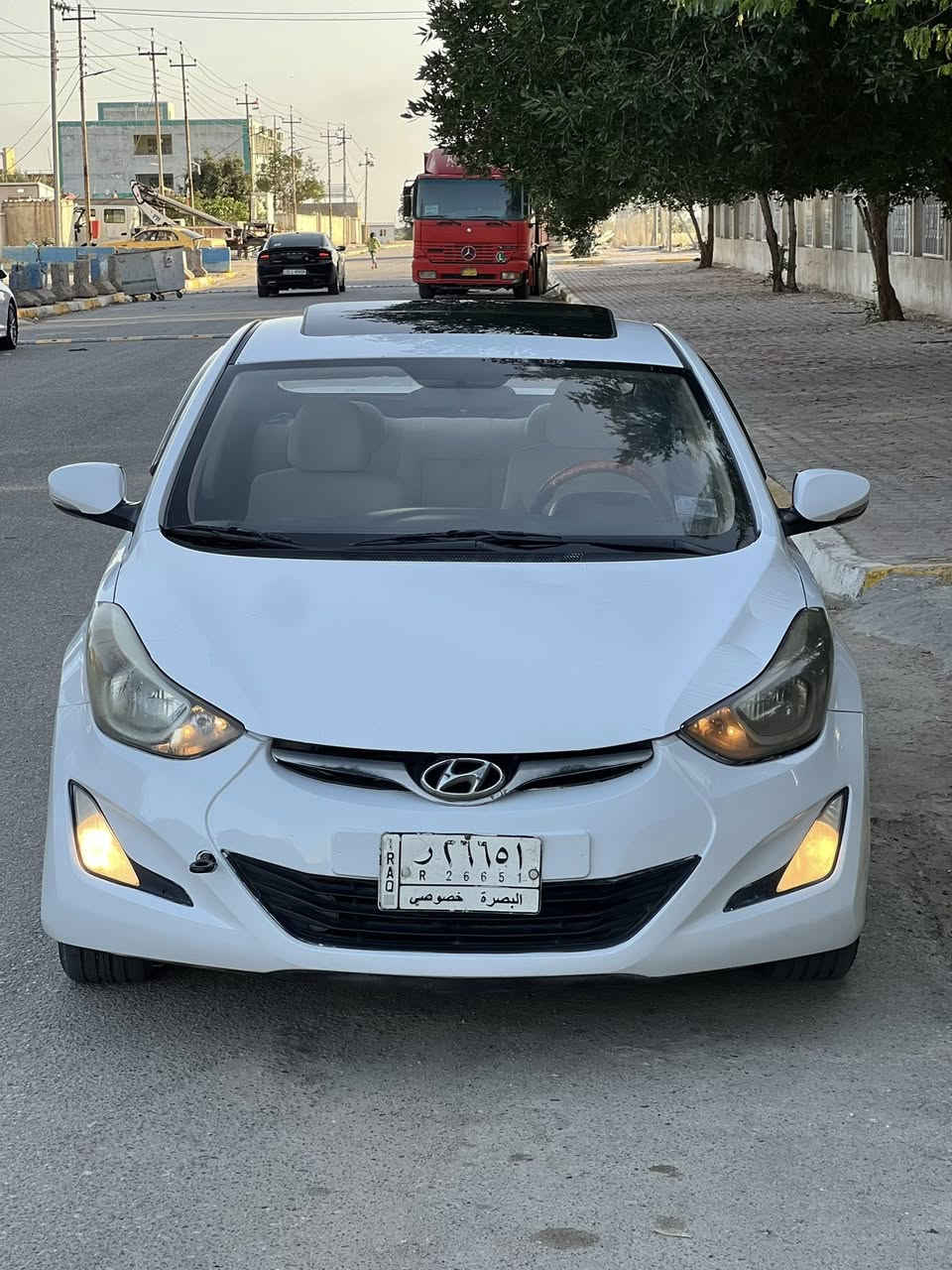 السلام عليكم 
للبيع النترا 2015 خليجي مكفوله من الضربه والتبديل بيها رشات صبغ  اماكن   فول مواصفات  رقم بصرة سنويه لغاية 2027 السعر 110 وبيها مجال مكان السياره البصرة القرنه ***********
