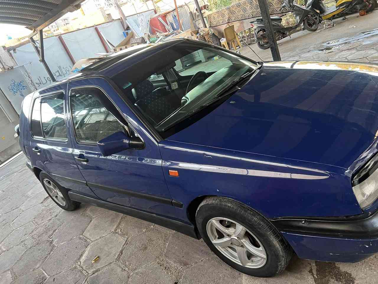 السلام عليكم كولف 1993 كير اوتو  السعر 50 مكان البلديات هاتف ***********
