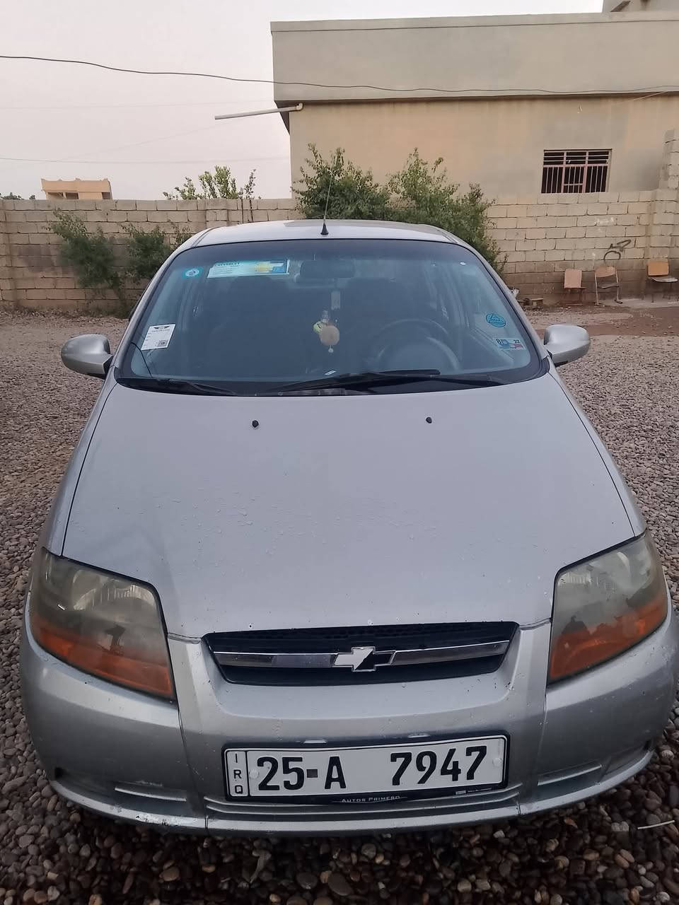 السلام عليكم 
اڤيو موديل 2006
نضافه فول مابيها لا ضربه ولا صبغ 
سياره حلوه ومال جناي كير محرك تواير كله شرط 
تدفئه تبريد شرط 
رقم كركوك دولي هزا جديده بعدها ماصاقطه شرط التحويل
السعر 60 وبيها مجال قليل 
هاتف/***********
