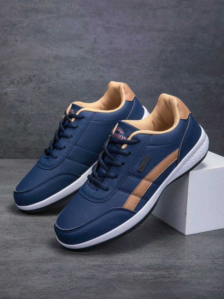 الحذاء الرياضي الرجالي الكاجوال يتميز بتصميم أنيق باللون الأزرق مع تفاصيل بنية ونعل أبيض، وهو مصمم لتوفير الراحة والمتانة للاستخدام اليومي


**إذا كنت صاحب هذا الإعلان وتريد حذفه لأي سبب، رجاءا أرسل رسالة إلى الدعم الفني**