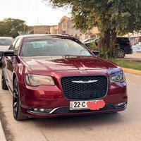 كرايسلر 300C وارد 2019م كلين تايتل مكفوله باستثناء بعض الشغلات  عداد ا...