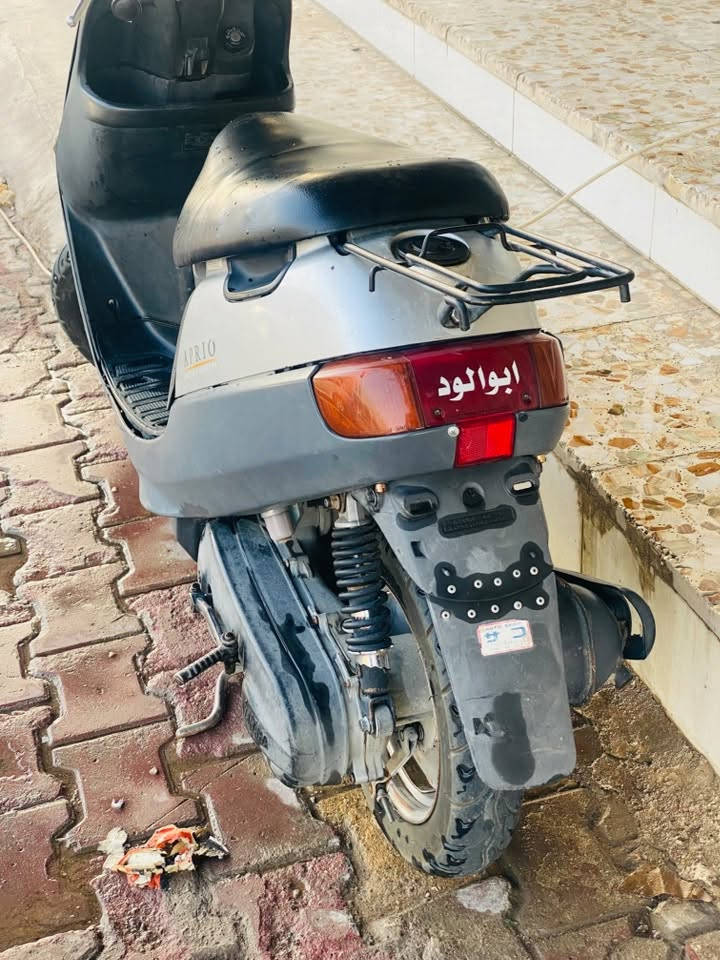 بطه للبيع ماناقصه برغي كله جديد تايرات كهربائيات جوزه لايت بك لايت مكينه مفتوحه بوشه وبستم مصار شهر ونضيفه كلش ناعمه مكانه السماوه حي الصدر *********** السعر ٣٠٠ وبي مجال
