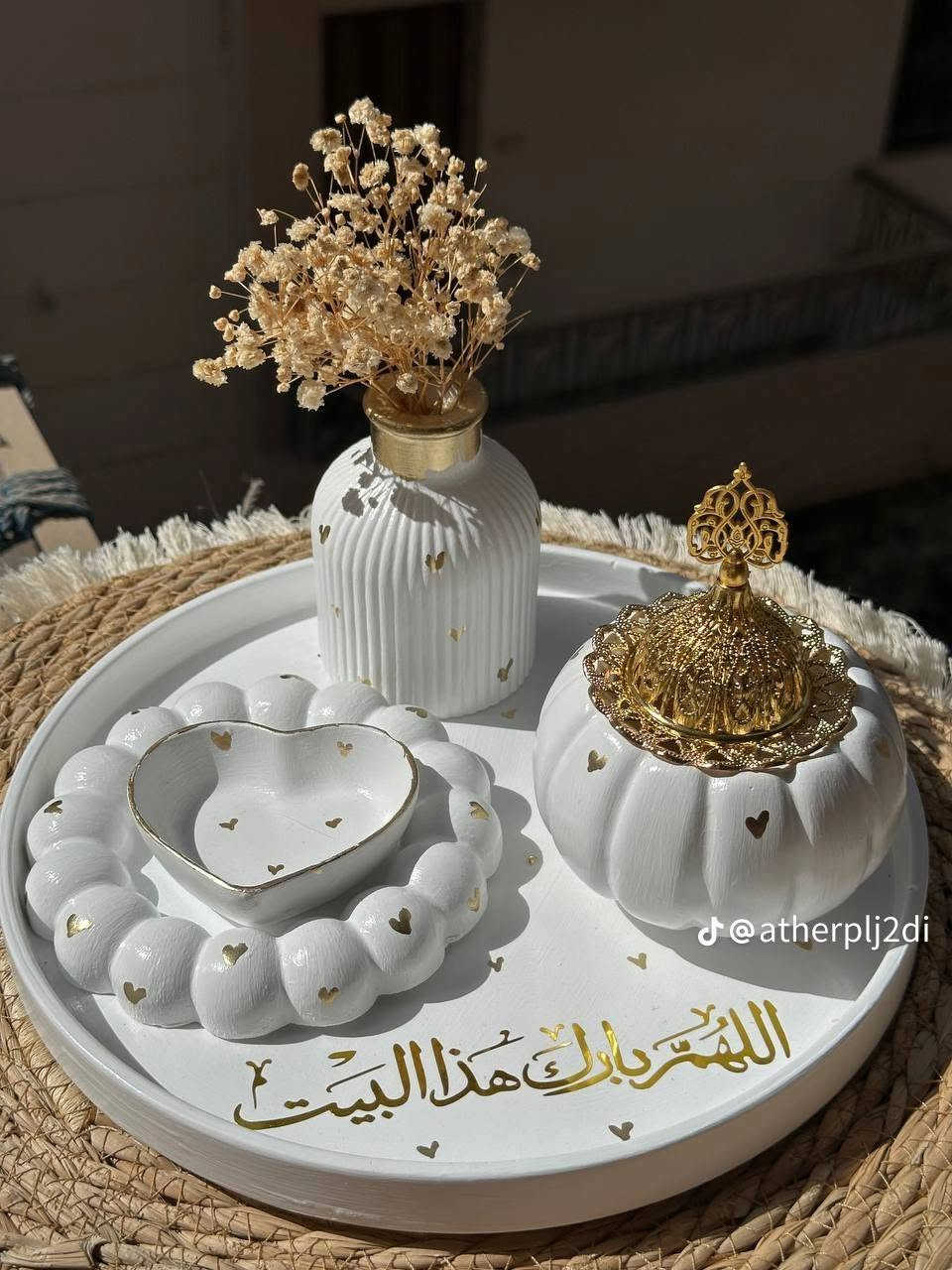 حبايب اشتغل حسب طلب زبونه وكلشي اسوي وعندي توصيل جميع محافظات ولحجز واتساب *********** وع انسته هم _shmwmtrh وحالين مسويه تخفيضات
