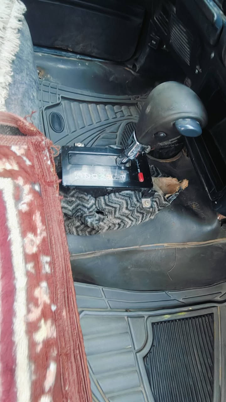 للبيع مديل 1996 رقم صلاح دين بسمي شط التحويل  السعر 35او بيه مجال مستعجل عل بيع ***********
