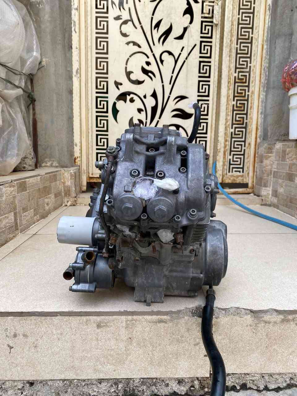 ماشەڵا یامەها ٧٠٠ ڕابتۆر شتیکی بیعەیبو مەزبوتە بۆفرۆشتن تاقم وەیار+دووکابلیتەر+ئەقڵ + کۆیل+کەتاوت+ دەسکی سلفبی بیلادی+دەمی دەکشن+ڕایتەر+تەنکی ڕۆن ساد کەرەوە کامل کاملە مەکینەکە بەس بەستنی ئەویت لەعەرزا ئیشی پی ئەکەم دڵت گرتی ئنجابیبە ڕەحمەتی خواتان لیبیت سعر تاقی مەکەرەوە پارەی مەکینەیەکی ئیرانیت پی نیە سعری ئەمە تاقی مەکەرەوە شوین سلیمانی ***********
