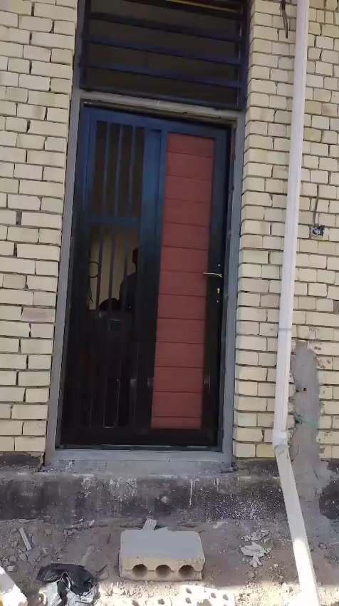 السلام عليكم معمل حداده بركات ام البنين الابواب والشبابيك كافه انواع العمل اسعار مناسبه الارقام بيهن واتساب حسب الطلب مكان كربلاء ***********/***********
