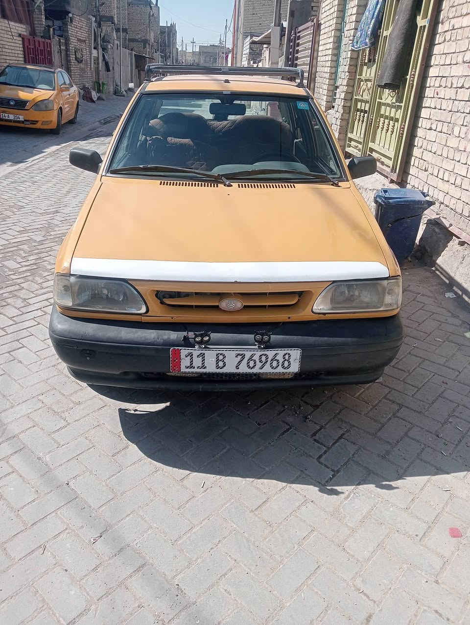 السلام عليكم ورحمة الله وبركاته 
رمضان كريم ان شاء الله علينا وعليكم 
سايبا موديل 2013 شواصي مكفوله نقصها باور ستيرن وصوت بالكير بيها خياسات قليله 
السياره باسمي هزه ما ساقطه تحويل مباشر عقد مروري 
عنواني بغداد حي اور سبع قصور
***********
