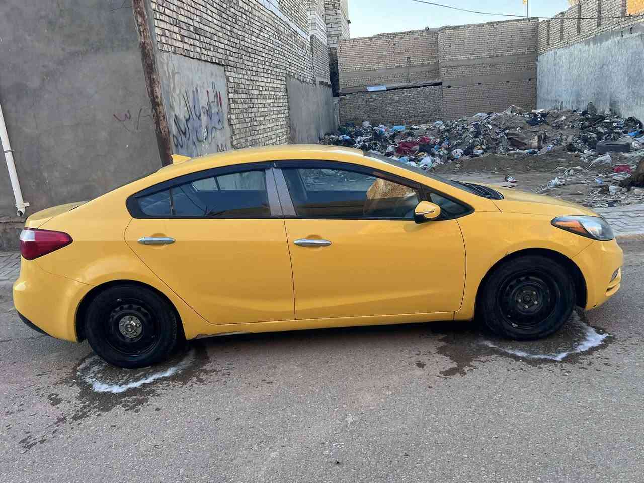 السلام عليكم سيراتو موديل 2016
محرك 1800
وارد امريكي حادث جاملغ امامي وخفيف كلش ما عابر
رقمها قادسيه تحويل مباشر سنويه 
منضومه غاز بيها
غاز وبانزين تشتغل السياره 
سياره نضيفه ماشيه ١٨٠الف
السعر ١١٠وبيها مجال للجيه
***********
