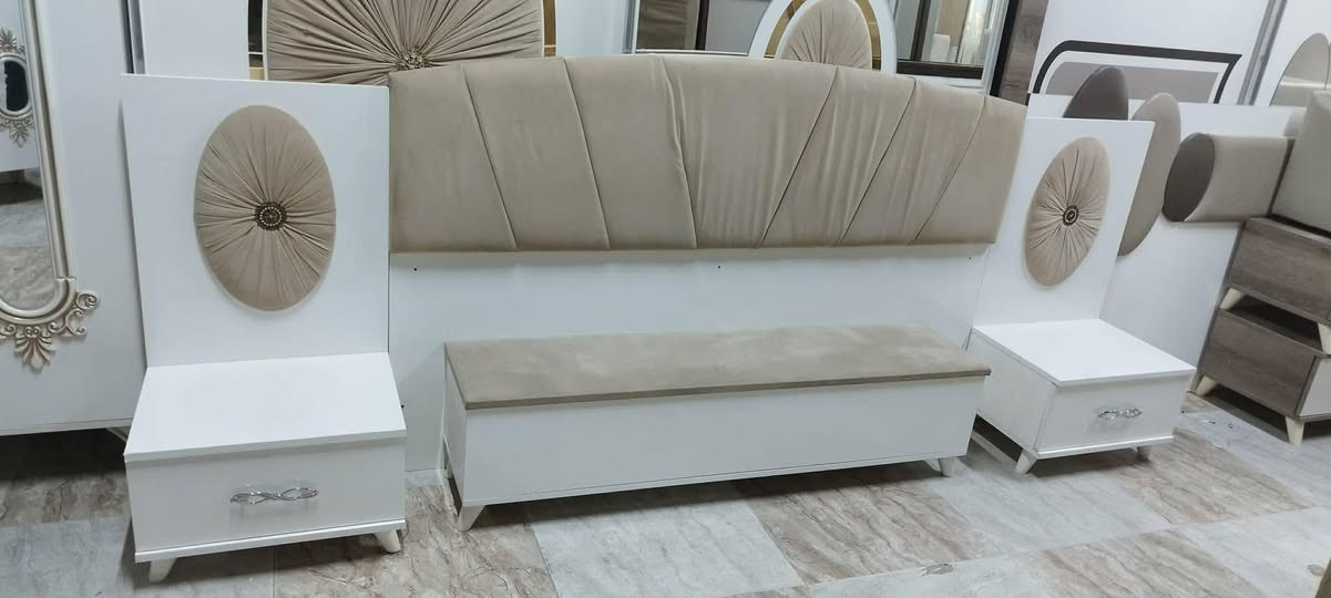 غرفه نوم اخو الجديد ما بيها عيب ٨ قطعه سعر ٣٧٥ قفله شراي تعال خاص يوجد توصيل ل محافظات يوجد كادر شده ونقل

الي عنده غرف نوم للبيع راسلوني *********** او اتصال ع رقم
