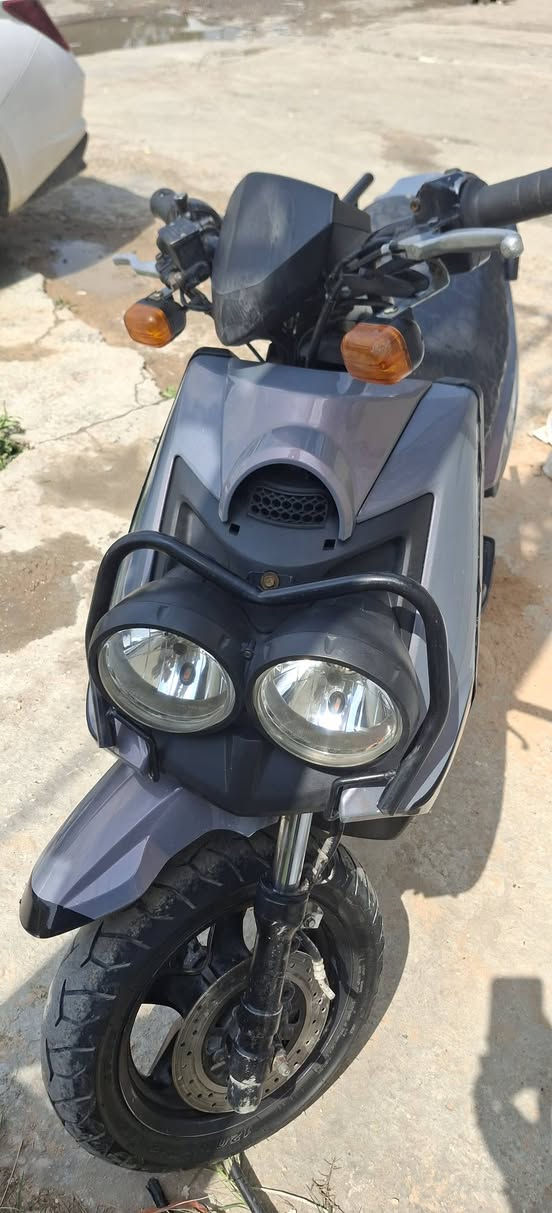 سلام عليكم دراجه سكنس للبيع كفاله عامه اي نقص ما بيها كهرباء شغاله مكان بغداد السعر مليون وبيها مجال دراجه احلى من الصوره***********
