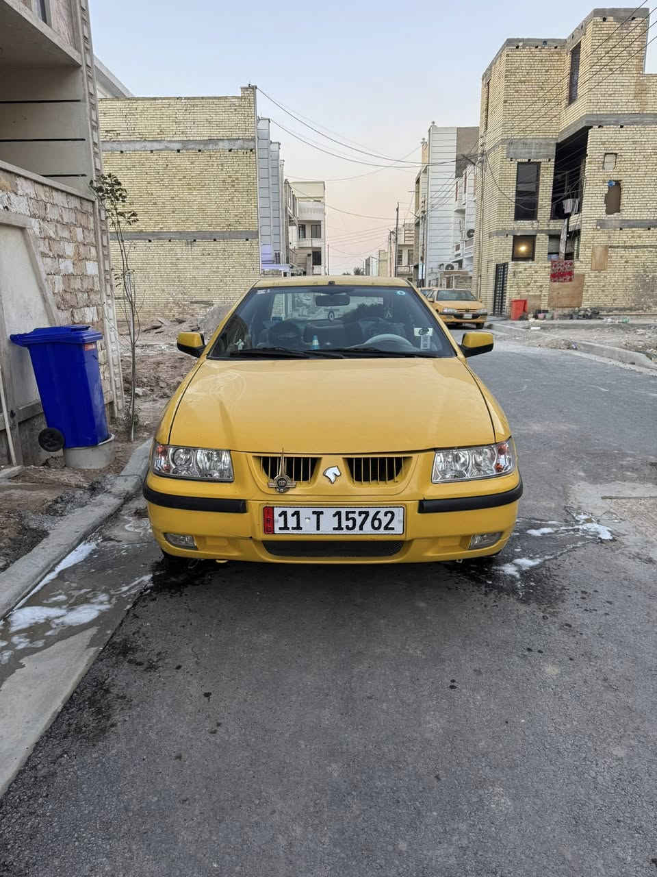 سلام عليكم سمند موديل 2009 مصبوغه جماليه فقط هيه غرمات مصفره بسمي تحويل ثاني يوم تبريد شغال بيهه الستيك والف فقط السعر ٣٠ وبيهه مجال بسيط سياره احله من صور مكفوله مكاني بغداد الشعب 
***********
