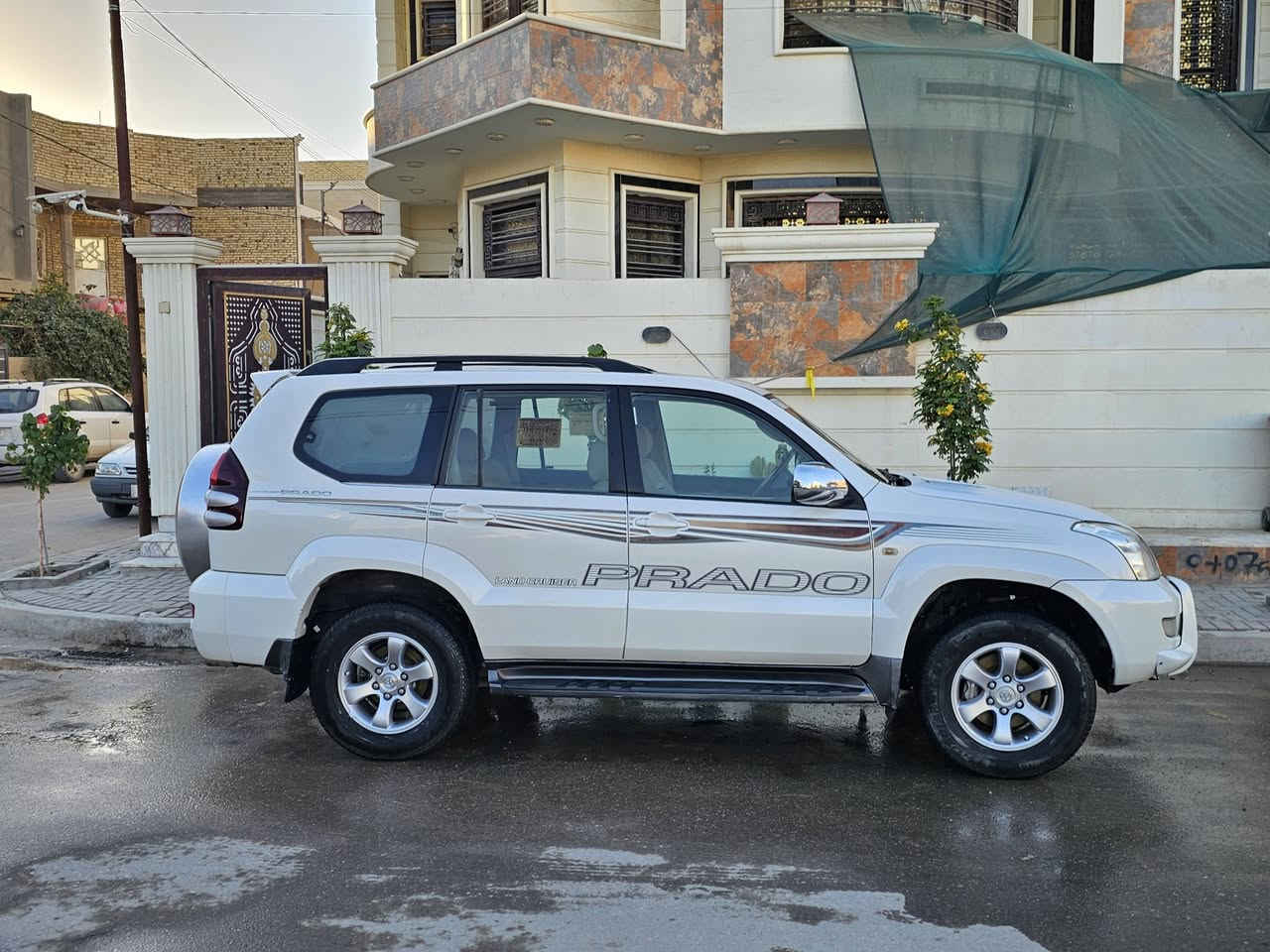 برادو 2007 فول مواصفات رقم بغداد مشروع وطني
فتحة سقف 
محرك v6 4000cc ما مفتوح مكفول وشرط نظيف 100%
كير وحدادية مكفولات ، تبريد ثلج 
فور ويل شغال بكل وضعياته ( دبل ثقيل وخفيف )
دبل تانكي ، سبير تعليك، هوك خلفي ، تبريد منفصل
٧ راكب كشنات جلد وكشنات كهرباء وكشنات تدفئه 
وياها سويج عدد 2 مال الشركة
صبغ بنيد فقط بدون دواخل وتكشير بسيط بالقماره  
السعر 163 وبيها مجال حك الجية 
مكانها ديوانية


**إذا كنت صاحب هذا الإعلان وتريد حذفه لأي سبب، رجاءا أرسل رسالة إلى الدعم الفني**