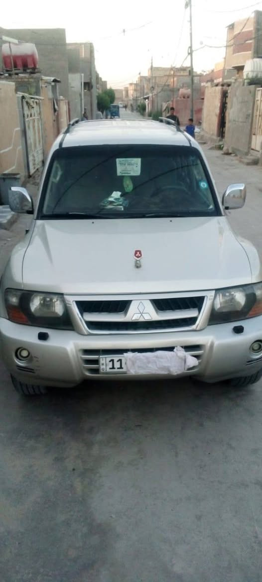 سلام عليكم سياره باجيبرو موديل 2006محرك 3800تخم تاير سبعه راكب تبريد 3قطع كهربائية جاهزه كير ومكينه خير من الله صبغ احزام جماليه بدون ضربه العنوان بغداد ورقم بغداد بيع او مراوس بسياره احدث واطي فرق الاتصال عله الرقم ***********
