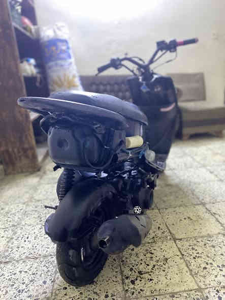 السلام عليكم دراجة للبيع الدراجة بوشة 55 الدراجة كاملة  السعر 400 و بيه مجال بس عوزها  راجز مال سلف فقط تشتغل هندر الداجة خير من الله للستفسار *********** المكان بغداد حي الجهاد
