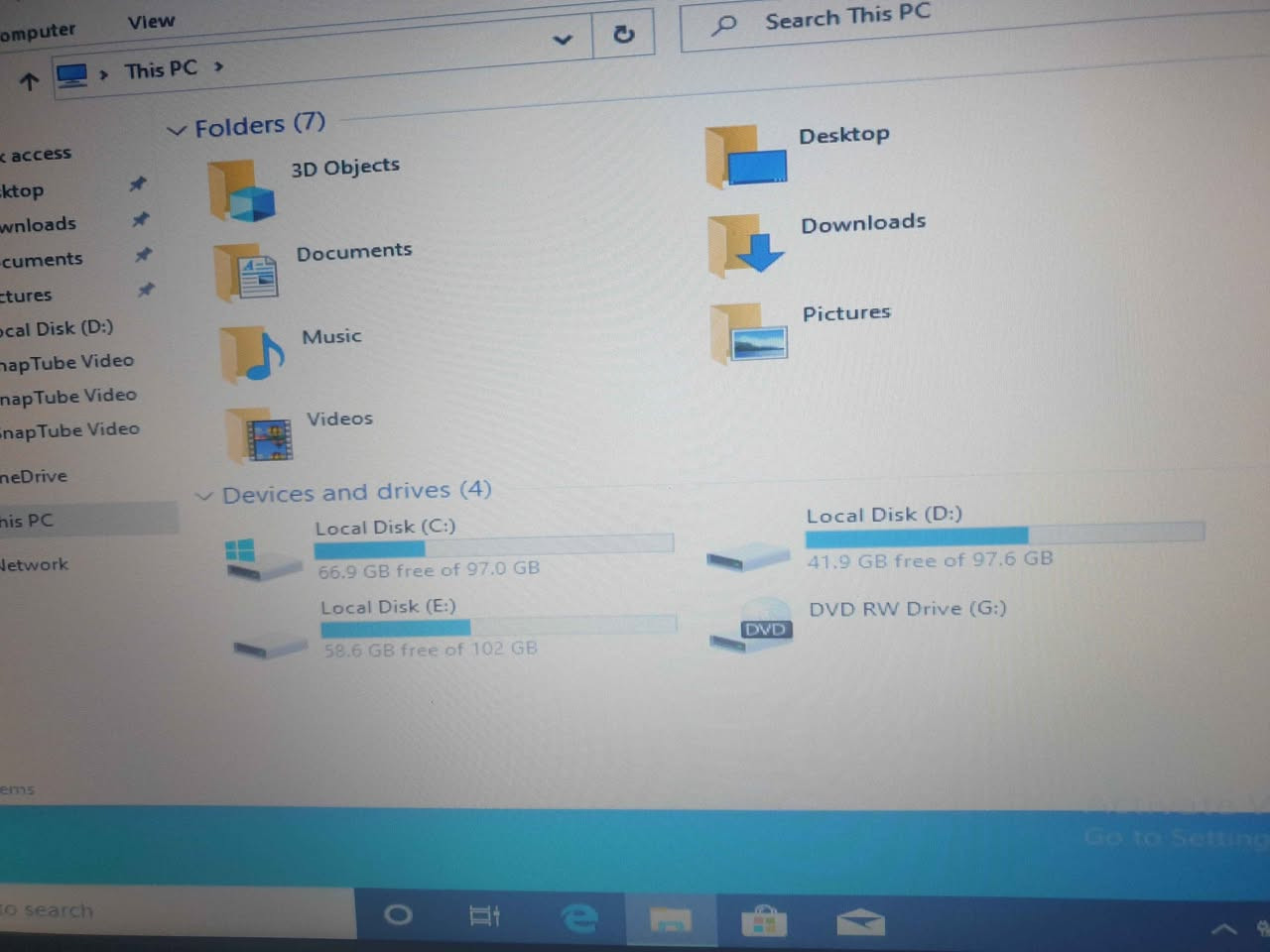 لابتوب توشيبا حجم17
معالجAMD..رام5...هارد320HDD 
يشتغل على الشاحنة مباشر 
البطارية تحتاج تبديل لان متروكة 
شغال وندوز 10..64BIT 
شاحنة موجودة 
السعر100الف 
المكان بغداد..كرادة 
لا يتوفر توصيل بغداد, العراق


**إذا كنت صاحب هذا الإعلان وتريد حذفه لأي سبب، رجاءا أرسل رسالة إلى الدعم الفني**