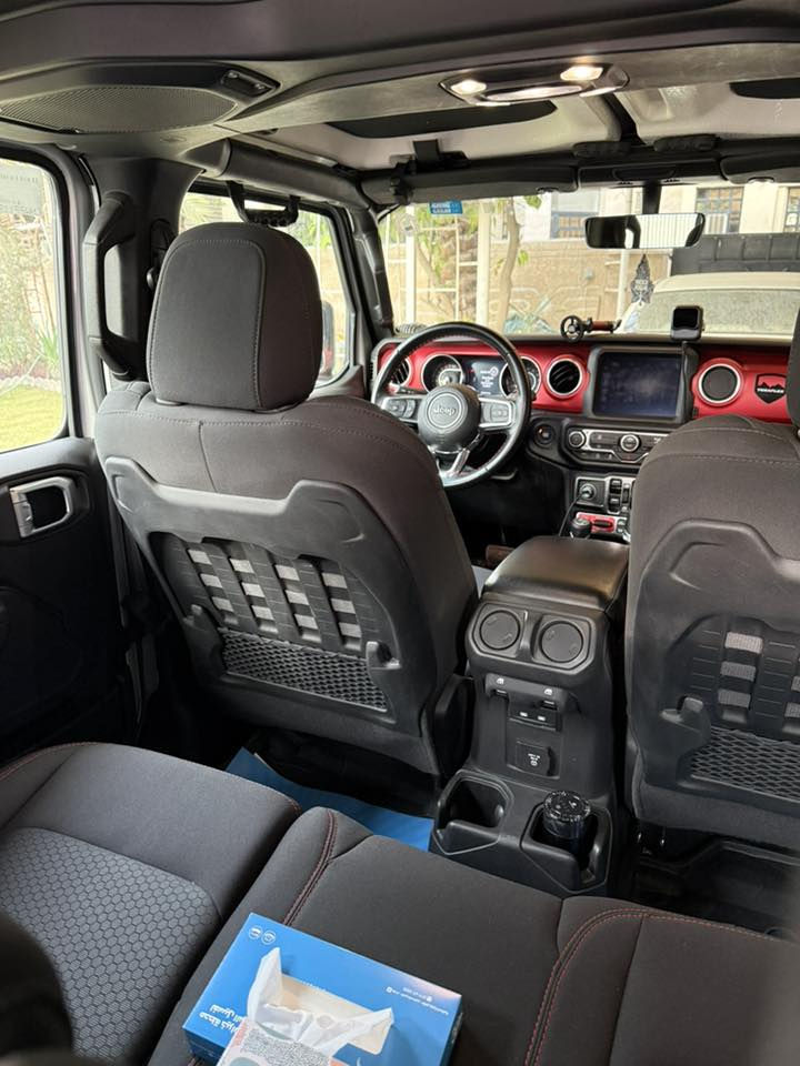 السلام عليكم
جيب رانكلر روبيكون موديل ٢٠٢٢ خليجي وكالة هارلم
محرك ٦ سلندر ٣٦٠٠
رقم اربيل باسمي 
ومعروفة مواصفات الروبيكون 
السعر ٤١ الف دولار
للتواصل ***********
