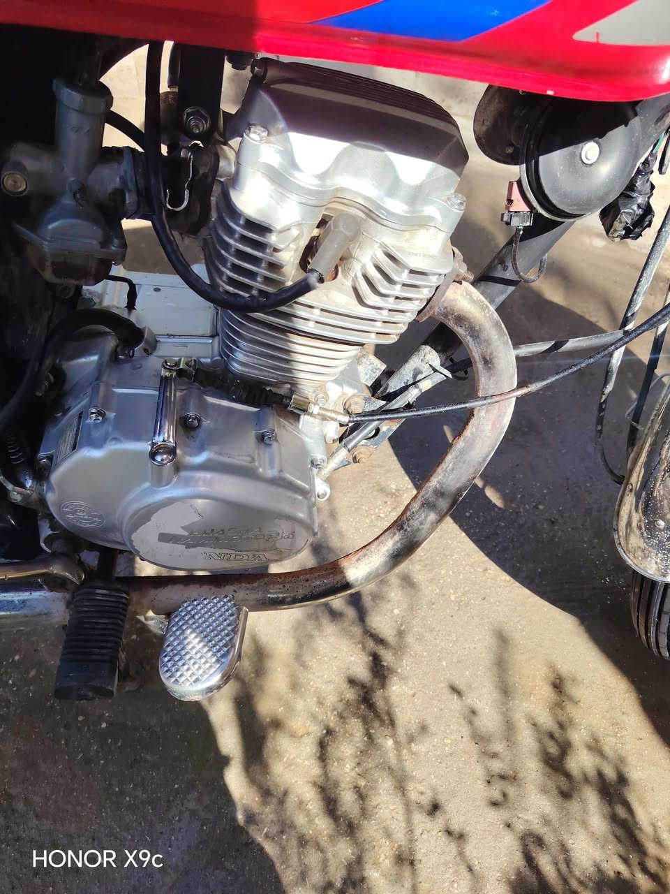 كلك كلك الدراجه كدامك موديل 21 اكفلها من السرقه سعرها 500 وبيها مجال قليل ***********
