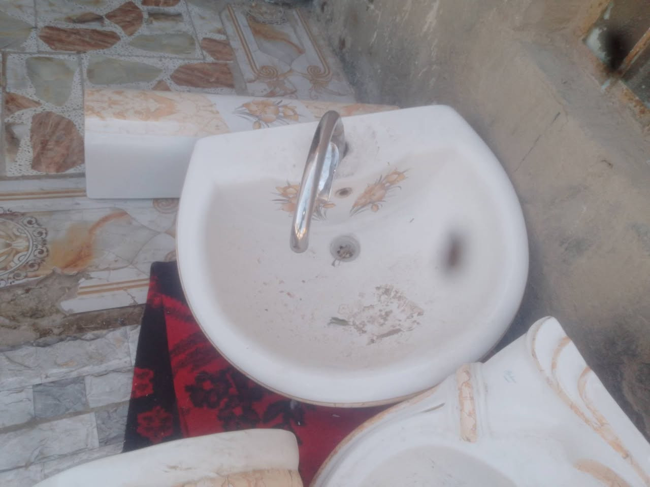 100 الف بدون اي ضرر او صدع ويا الخلاطات
مكاني طويريج


**إذا كنت صاحب هذا الإعلان وتريد حذفه لأي سبب، رجاءا أرسل رسالة إلى الدعم الفني**