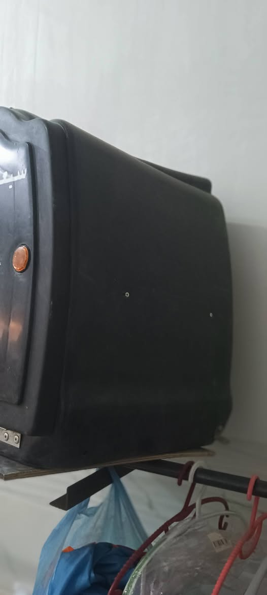 صندوق دلفري جديد سعره ٤٥ كامل مكمل هو ملحقاته يوجد خدمه توصيل


**إذا كنت صاحب هذا الإعلان وتريد حذفه لأي سبب، رجاءا أرسل رسالة إلى الدعم الفني**