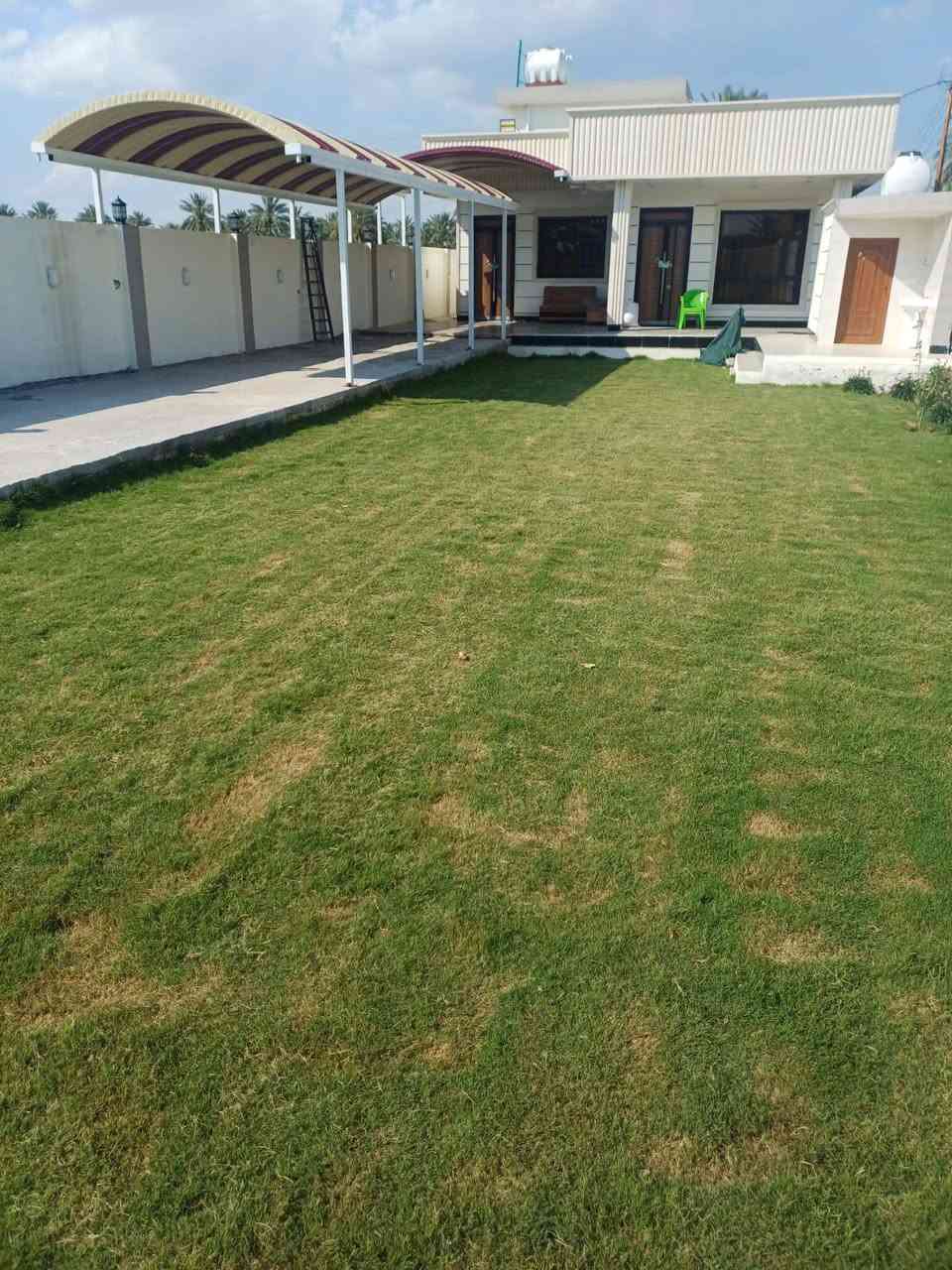 دار سكن زراعي على شارع ابن سينا مباشر المساحه 700م عقد 25تحويل أسهم يحتوي على غرفتين نوم واستقبال وهول داخلي اضافه الى الخدمات الأخرى وايضا يحتوي على حديقه اماميه وكراج يسع لخمس سيارات للاستعلام عن السعر وبقية التفاصيل اتصل على مكتب علاء ابو غزوان للعقار الطارميه عمارة ابو صخر 📞 ***********☎️***********💐💐💐💐💐💐💐🌼🌼🌼مستعدون لنشر عقاراتكم وترويجها على صفحات مكتبنا ومن الله التوفيق للجميع 🥰🥀🥀🏵️🪴🌹🌹🌹
