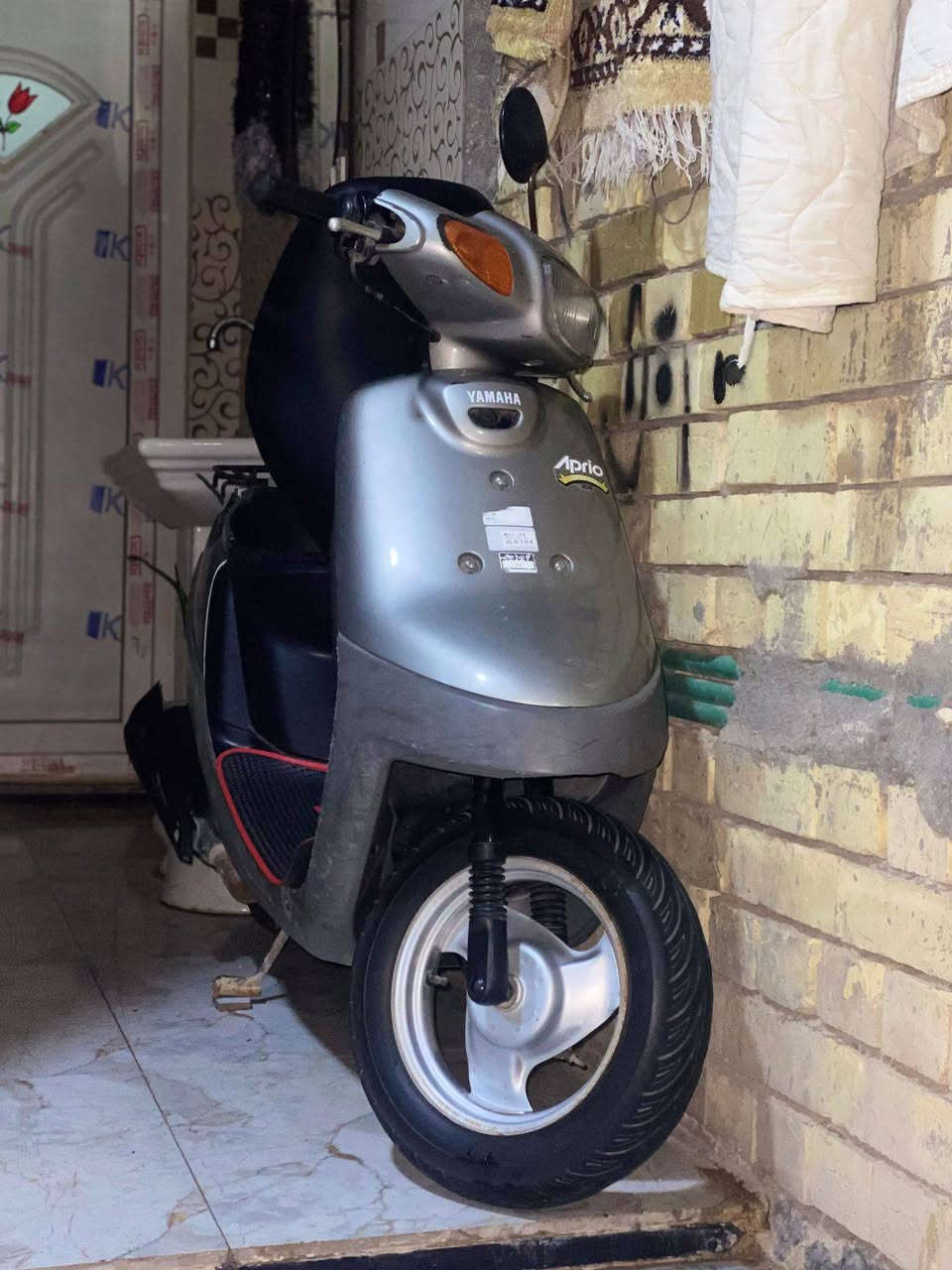 سلام عليكم 👍🏻🫆
دراجةة بطه 1999درتجه نضيفه الدراجه كلها بلادي ونضيفةةة بس الدراجه مفتوحه مره وحده يم واحد نضبوط السـعرر 500وبيها مجال مراوس ترهم بس كون نضيفه .


**إذا كنت صاحب هذا الإعلان وتريد حذفه لأي سبب، رجاءا أرسل رسالة إلى الدعم الفني**