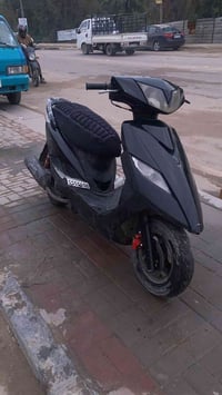 للبيع 400 07779826678