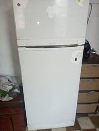 ثلاجة • فريزر فول • تبرد شوية