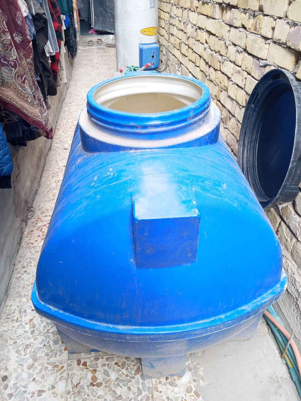 متوفر تانكي مي اخو الجديد  قياس ٥٠٠لتر مغلون بيه طبقه عازله اريده ب٦٠مكاني  ناصريه


**إذا كنت صاحب هذا الإعلان وتريد حذفه لأي سبب، رجاءا أرسل رسالة إلى الدعم الفني**