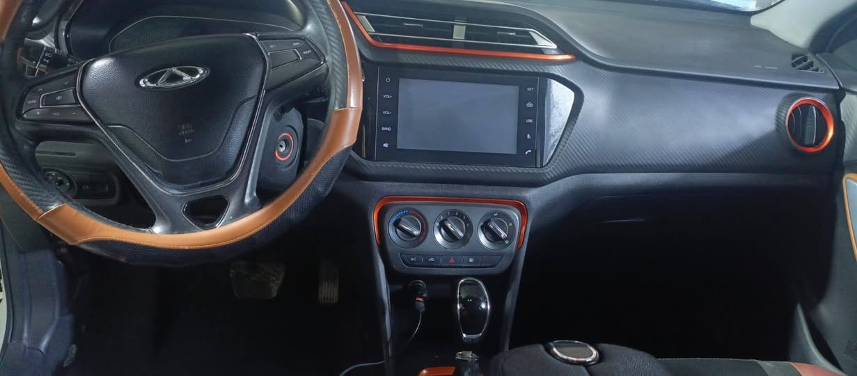 السلام عليكم ورحمه الله 
تيكو 2 موديل 18 ماشيا 66 
كير ومكينة و تبريد مكفولات 
كامرة و شاشة تطعيم بالدشبول 
والكشنات سيارة اخت الجديده 
مكينة 1500 
 كير ميكانيك   مو كهربائي
بيها بارد باب السايق فقط 
شي بسيط
السعر 85 وبيها مجال بسيط 
اكرر السيارة اخت الجديده شباب 
سيارة رقم بغداد 
باسمي وتحويل مباشر 
التواصل 
***********
