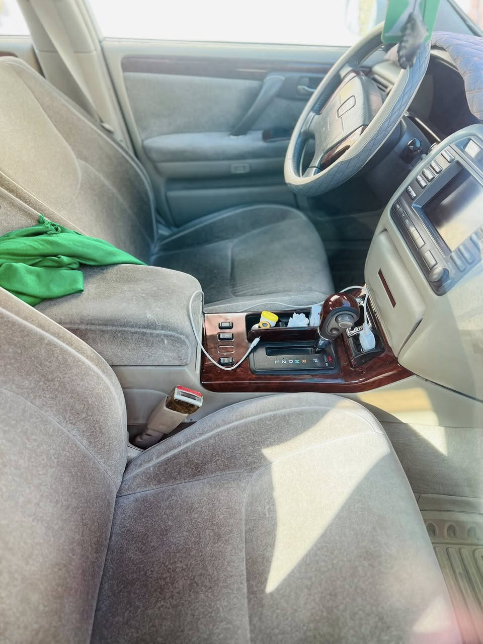 ملكه ٢٠٠٠ رقم صلاح الدين مكفوله كفاله من الكص والاصوليات جديده ونضيفه جاهزه ربع مذب عليها ٣دكم شاصي71محرك ديفور الزغير كشنات مخمل برده خلفيه  تحكم ستيرن ويل 16 وتخم تايرات جدد السياره النجف الكوفه  السعر١٣٢ الاستفسار ***********
