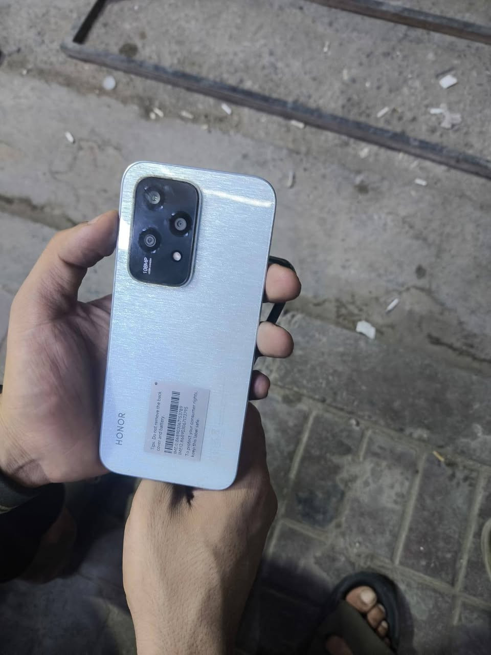 سلام عليكم عندي هذا الموبايل هونر 200لايت جهاز يخبل ماناقصه شي 60فريم كاميرا 108ميكا بيكسل ذاكرة 256 بي فطر قليل جوة بشاشه ممبين موضح بصورة السعر 180وبي مجال اليحب يراسلني


**إذا كنت صاحب هذا الإعلان وتريد حذفه لأي سبب، رجاءا أرسل رسالة إلى الدعم الفني**