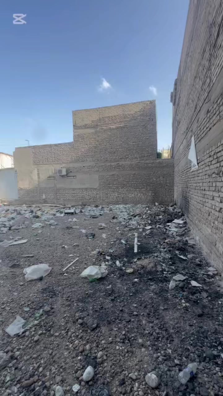 السلام عليكم،،، قطعة أرض تجارية طابو صرف للبيع المساحة ٢١٧:٥متر الجانب الأيمن ١٣
الجانب الايسر ١٦
الواجهه ١٥:٥
الحبيبية بجانب سكة القطار سابقا بالاتجاه البلديات بالقرب مطعم بوكادوبركر للاستفسار الاتصال على الأرقام التالية،،،،
***********
***********
***********
