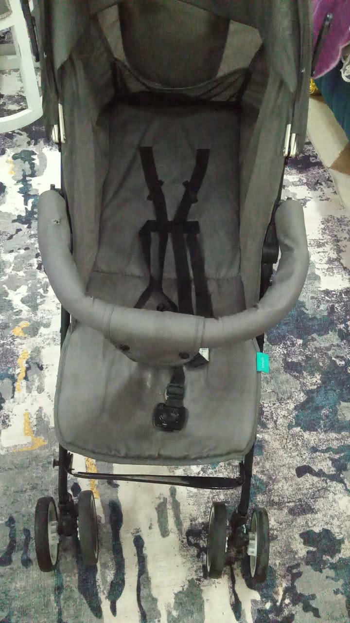 عكاز بحالته استعمال خفيف مستورد مفيش عيب سليم وحديده متين وعملي ومستويات لحد السرير وحزام كامل للبيبي سعره لقطه 1000 اللهم بارك لصاحب النصيب


**إذا كنت صاحب هذا الإعلان وتريد حذفه لأي سبب، رجاءا أرسل رسالة إلى الدعم الفني**