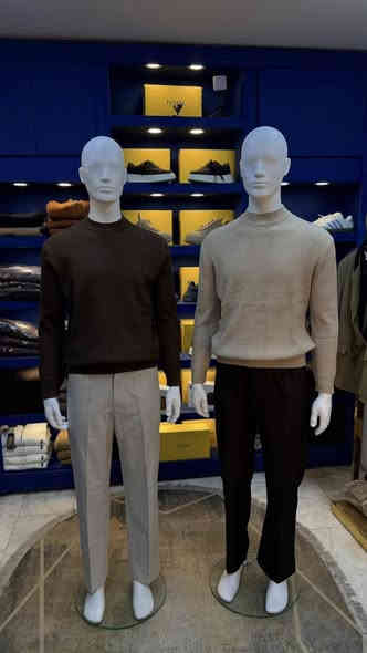 4 قطع استخدام قليل نضافه 100 بيع او مراوس نزل العندك 
***********
