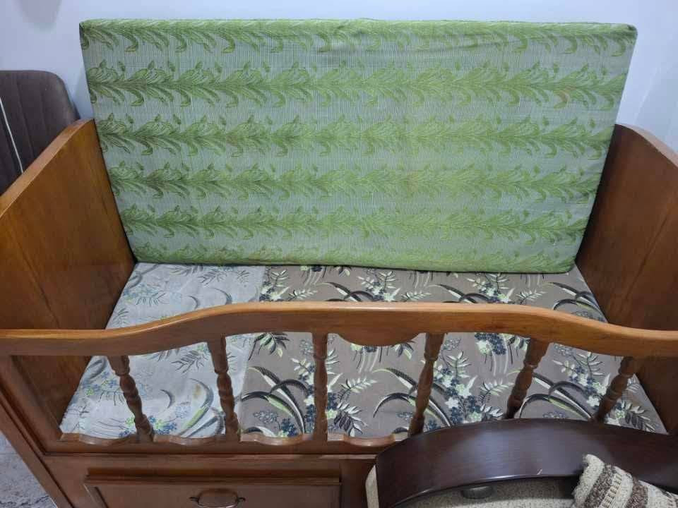 تخت طفل صاج ثقيل ونظيف حيل وكبير حجمو 155 * 80
يعتبر تخت وجكامج لان بينو جكمجتين كبار 
ومعانو فرشة ثقيلي ودوشك سعر 150


**إذا كنت صاحب هذا الإعلان وتريد حذفه لأي سبب، رجاءا أرسل رسالة إلى الدعم الفني**
