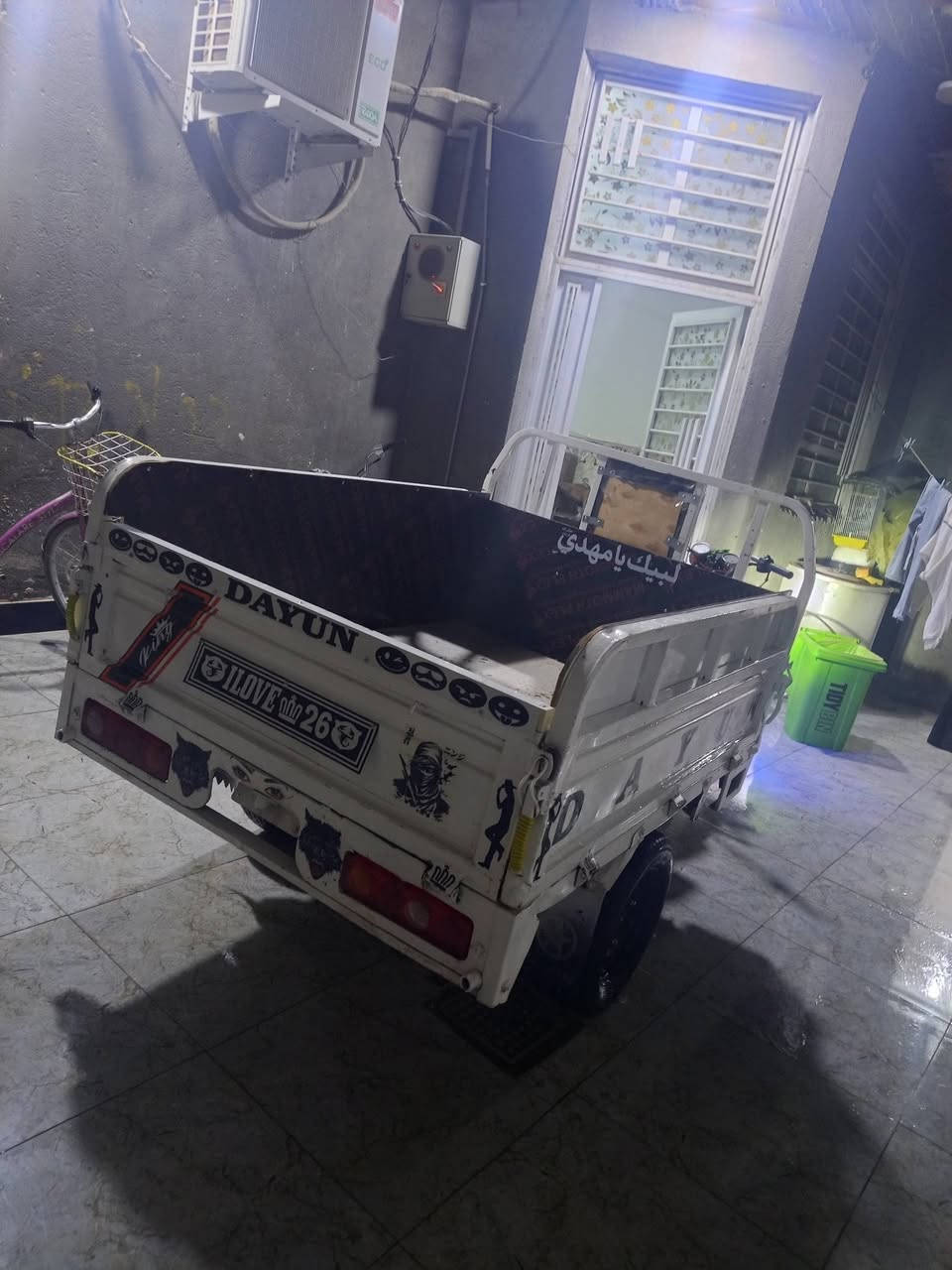 16ستوته اوراق أصولي كاملات ستوته مثل ماشوف سلف هندر كله شغال بس بك لايتات جدد بس تربطهن ناصرية مركز بثوره سعره 1250 الكسر سعر يسمع شي مو حلو ***********
