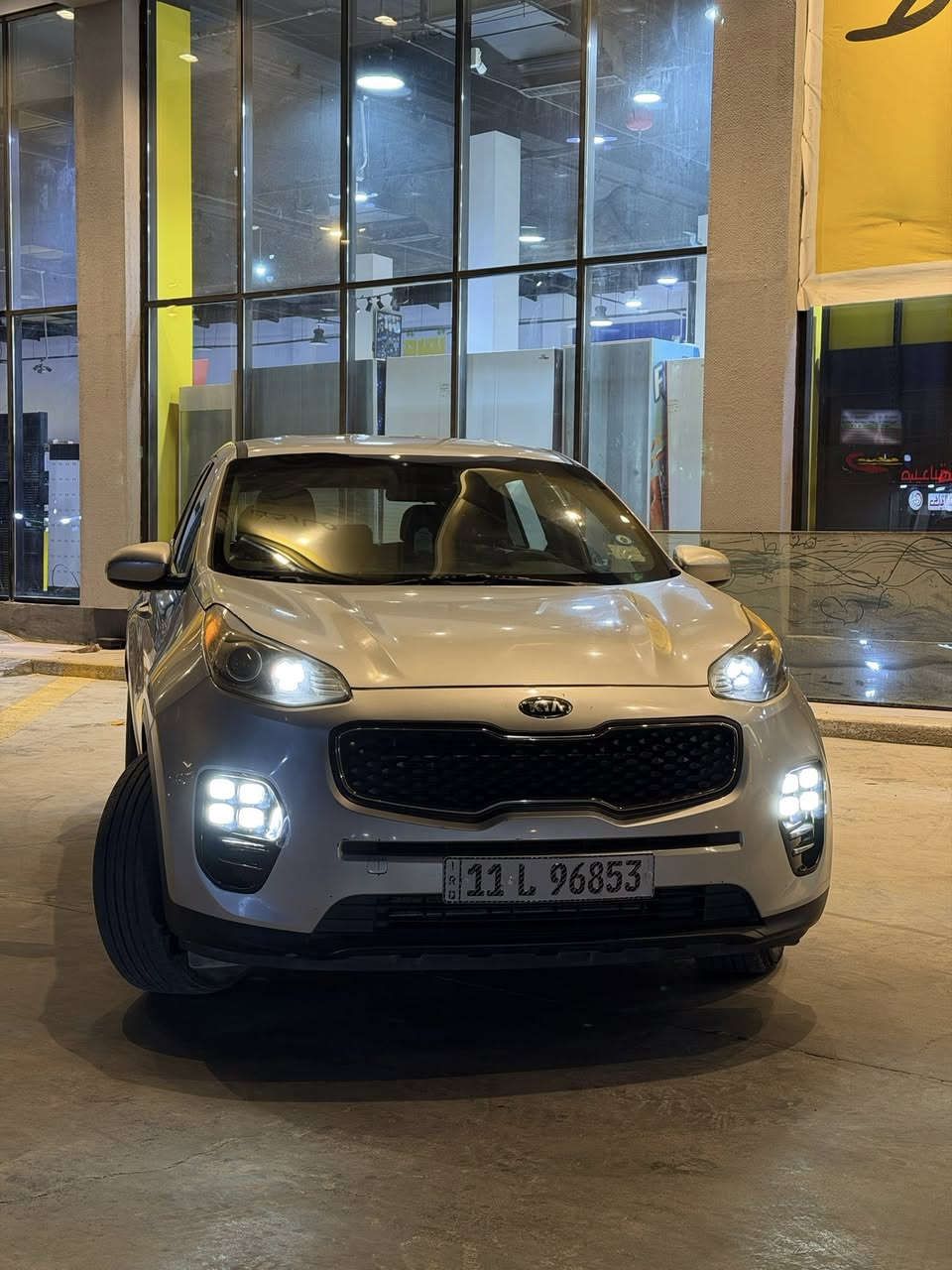 لسلام عليكم 
سبورتج 2019 
المحرك 2400cc
الوان سلفر 
السيارة ماشية ٩٦ 
بسمي تحويل ثاني يوم 
مواصفات عادية 
فول تحكم ستيرن 
كامرة دوارة 
ثلاث انضمة قيادة (سبورت ونورمل وايكو )
حادث السيارة قطعتين الجاملغ مبدل نفس الون والباب مصبوغ  بدون دواخل وبدون شواصي وبدون لغود الايرباكات سليمة غير هاذا الشي كفالة حتة الدعاميات الصدر كلش جديد 
منضومة غاز جديدة جاهزة
السيارة جاهزة ما ناقصها شي 
السيارة مكانها بغداد 
للستفسار


**إذا كنت صاحب هذا الإعلان وتريد حذفه لأي سبب، رجاءا أرسل رسالة إلى الدعم الفني**