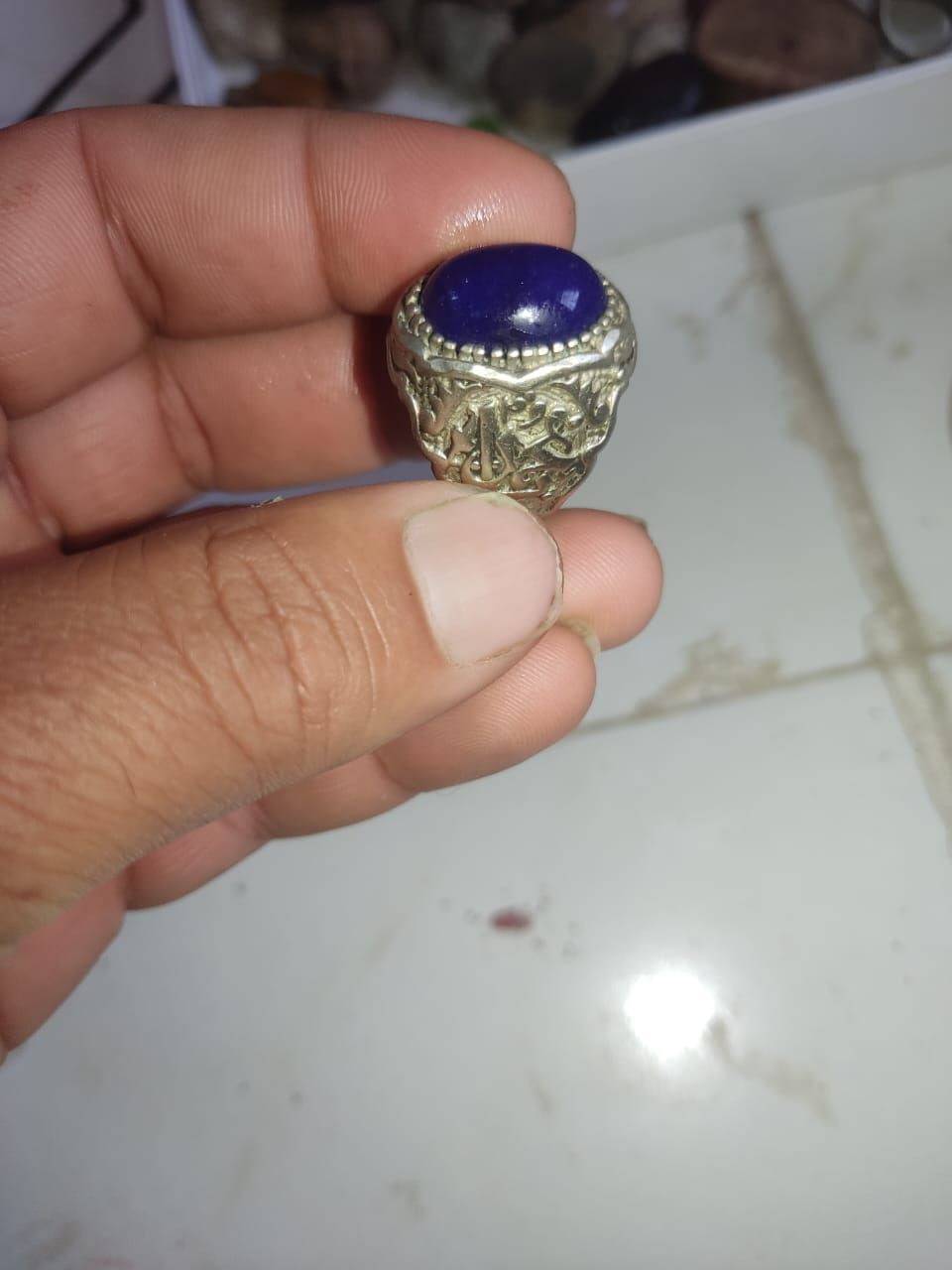 خاتم ياقوت اصلي 
فضه 925 للبيع 
ب 25الف معه توصيل 
***********
