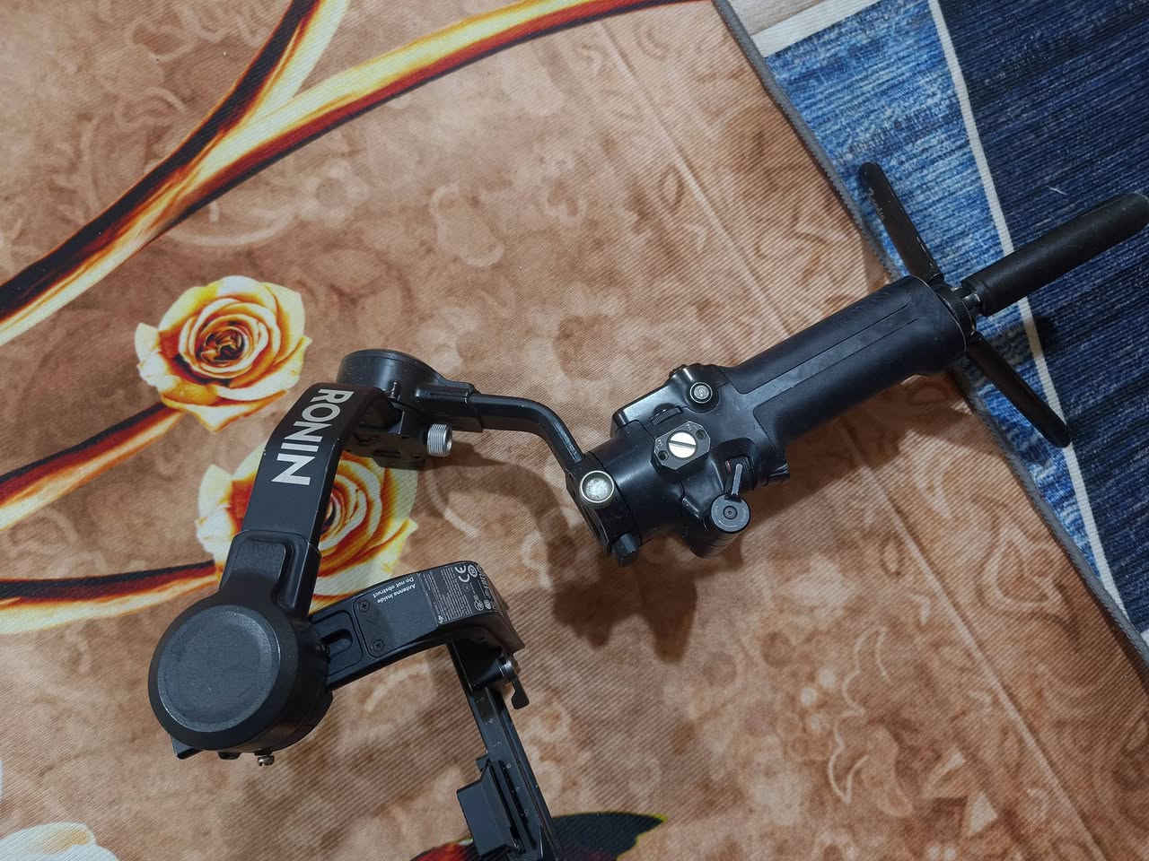 رونين 2 البيع
شغال كامل  بدون ملحقات
عنوان كركوك القادسيه 
رقم ***********
