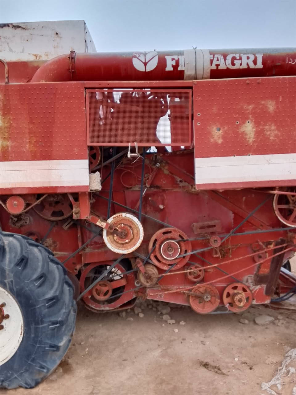 دراسه لافيردا للبيع
محرك نضيف 
تحتاج تواير 
مكان الدراسه سنجار قريه ابوخشب
***********
