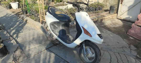 السلام عليكم
فراشه للبيع كامله 
سلف هندر الدراجه خير من الله 
مابيه نقص راس لايت موجود 
دبلات باتري تايرات جدد مكينه مفتوحه تجفيت درجه اولى مكاني نادر مركز 
***********
