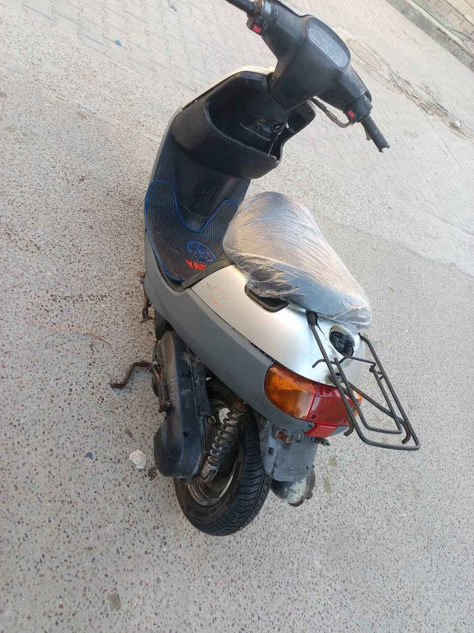 سلام عليكم دراجه بطه  مديل ٣ كفر بلادي رايدله ترتيب بصيط دراجه حلوه نقصه باتري مكاني كربلاء الحر  الرقم ***********  السعر ١٨٠ وبيه مجال بسيط
