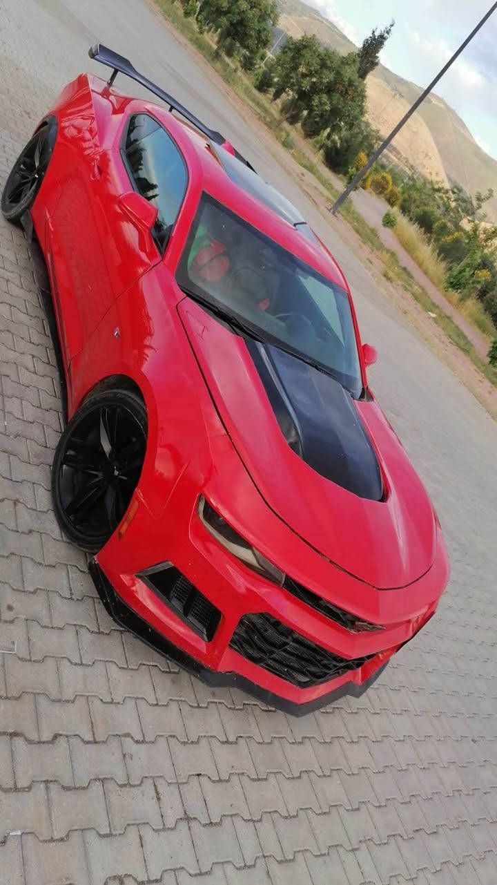 شوفرليت كمارو  RS موديل 2016 فول مواصفات 
سلايت ، كشنات جلد تدفئة وتبريد …
حادثها قطعة فقط صبغ سونار و صور الحادث مرفق 
شرط كلشي بيه كير محرك تبريد تدفئه تحويل دواخل شواصي كلشي شرط ع الفحص 
مكاني طوز خورماتو 
سعر 140 وبيها مجال 
للاستفسار *********** طوز, صلاح الدين
