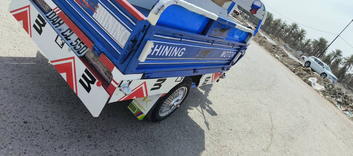 سلام عليكم اخوان ستوته جمرة  موديل 20محرك 23مفتوح  تخم تاير جديد مدفوعة كمرك بس تروح ترقم  مصبوغ البدي عام صبغ حراري  اوراق اصولي  كهربائياتها كلها  شغاله    ستوته خير  من الله سعر مليون400 وبيها مجال قليل مكاني بغداد محموديه ناحيه الطيفيه 
*********** بي واتساب
