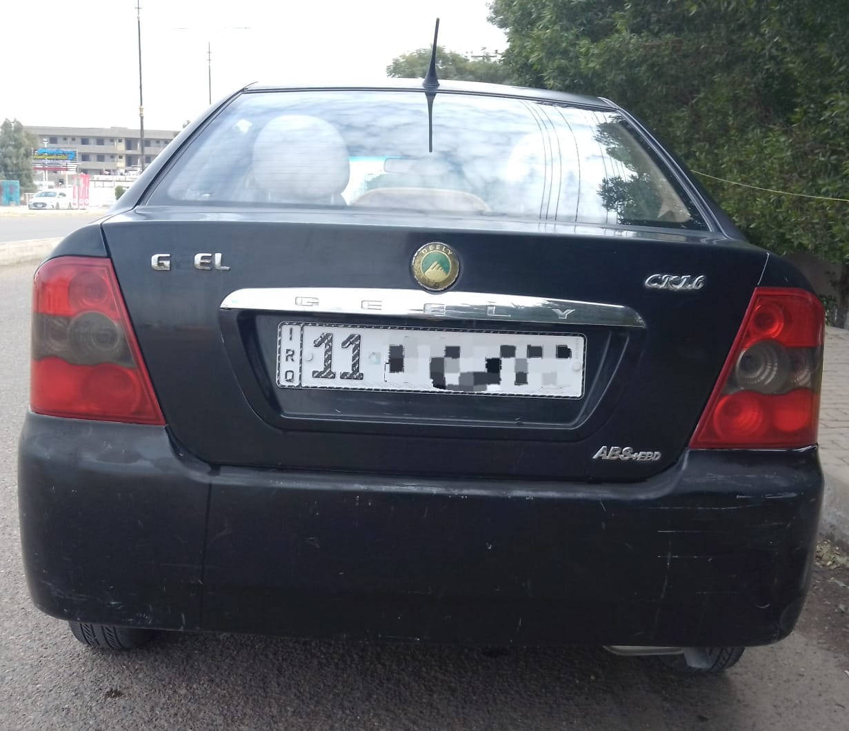 السلام عليكم
جيلي CK موديل 2007
السيارة استخدام شخصي
ماشيه 54 آلف كم
رقم بغداد انكليزي بأسمى تحويل مباشر
طفايه ومثلث عدة الشركة موجوده

السيارة بيها تبديل جاملغ الأيمن الامامي وطخه بالجاملغ الخلفي الأيسر موضحه بالصور وكمبريسر التبريد عاطل

اخويه العزيز أقرأ المنشور قبل الاتصال

السعر 38 ورقة بيها مجال بسيط
مكان السيارة بالرمادي
إتصال أو واتس أب
***********
