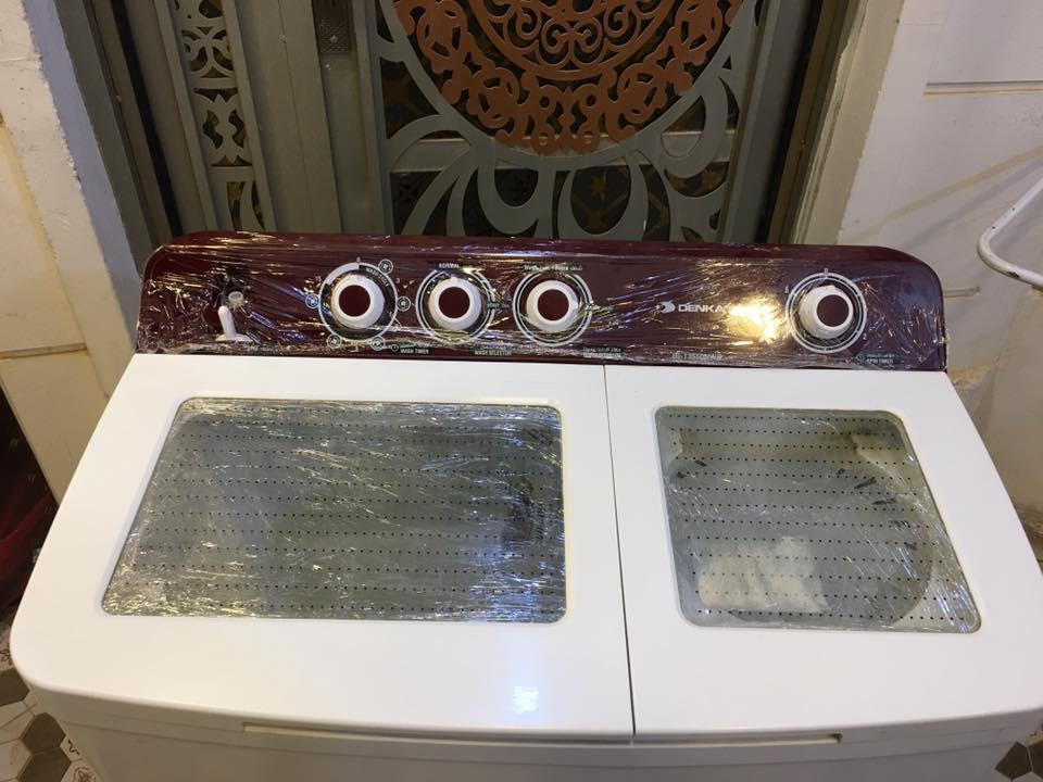 السلام عليكم
للبيع غساله نوع (DENKA) 13كيلو شغاله فقط العصر واكف السعر 80وبيها مجال مكان داخل رمادي ***********متواجد واتس
